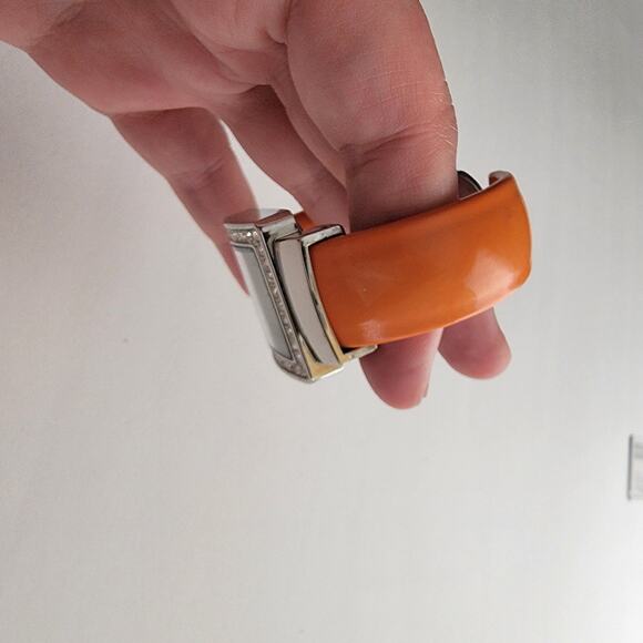 Vintage Watches Retro Orange Cuff Bracelet Watch Bold Chrome Case Unisex Style - Picture 8 of 10